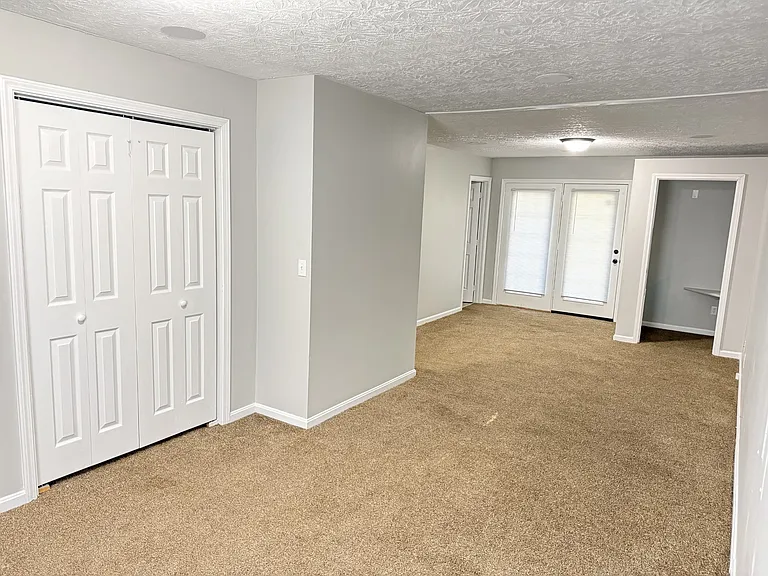 Tulip Ct — Photo 10