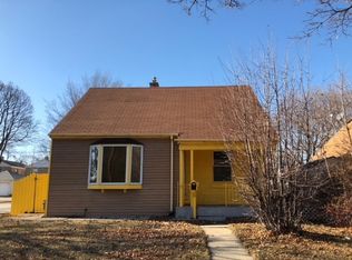 3277 S 6th St, Milwaukee, WI 53215