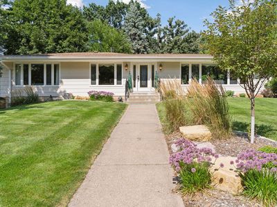 3072 Churchill St, Roseville, MN, 55113
