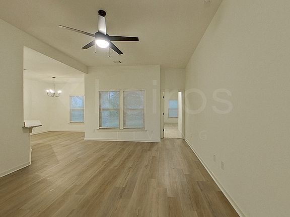 3rd image of 318 Peppercorn Way