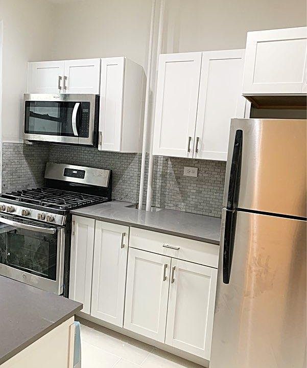 1st image of 2907 31st Ave APT 3A