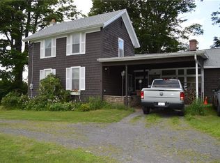 8594 Whiting Rd, Cicero, NY 13039