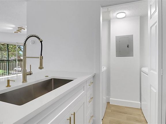 3rd image of 8940 COLONNADES CT E #721