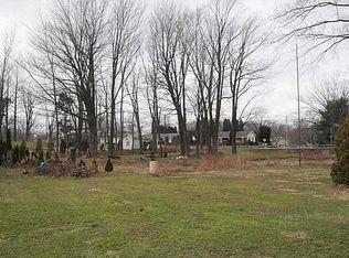 20 Indian Dr, Erie, PA 16511