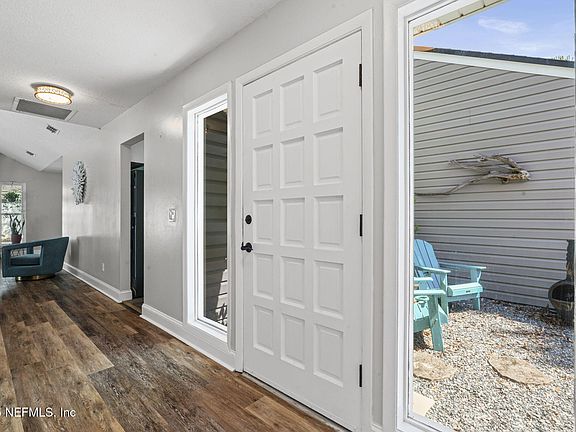 5th image of 1637 2ND Avenue N