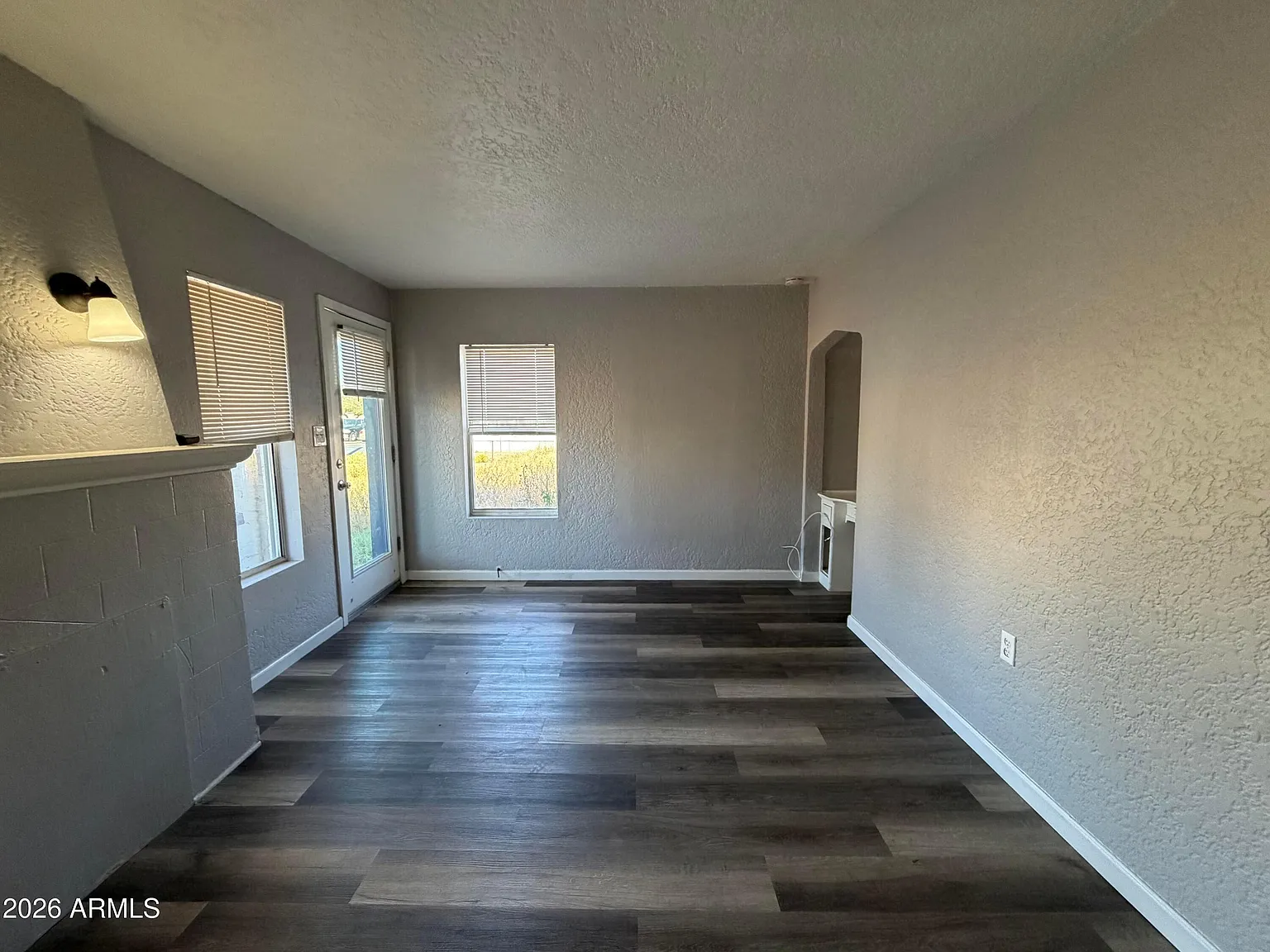 2 bed, 1.0 bath, 710 sqft, $1,050 — Photo 4