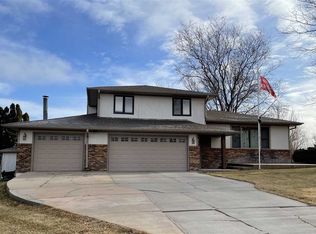 1007 Otoe Trl, North Platte, NE 69101