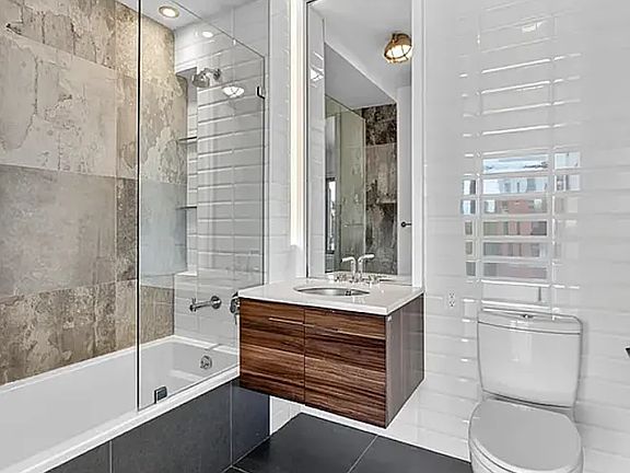 4th image of 670 Pacific St #409