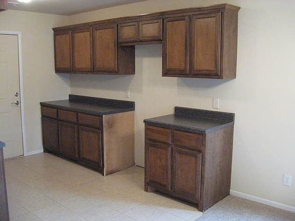 5th image of 739 SE Grand Blvd