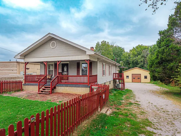 3208 N Saint Joseph Ave, Evansville, IN 47720