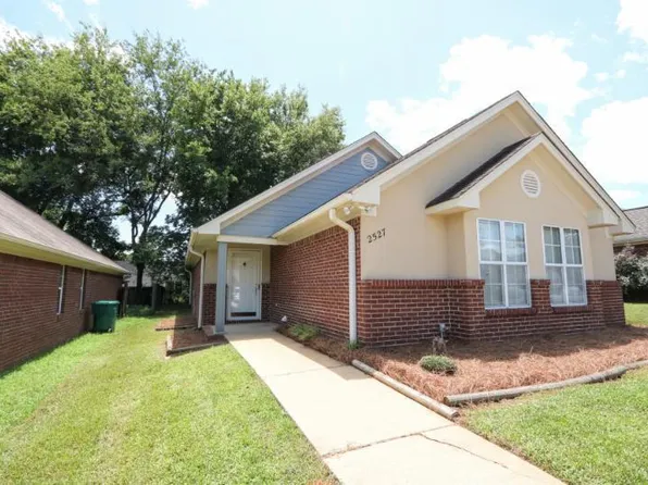 2527 Alpine St, Tupelo, MS 38801