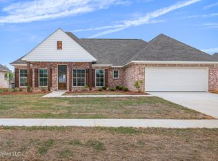 107 Porter Ridge Dr, Canton, MS 39046