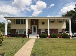 32 Arizona Ave, Jackson, NJ 08527