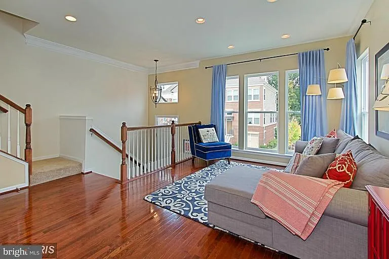 42685 Orefield Ter — Photo 4