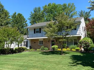 51 Heights Ter, Middletown, NJ 07748