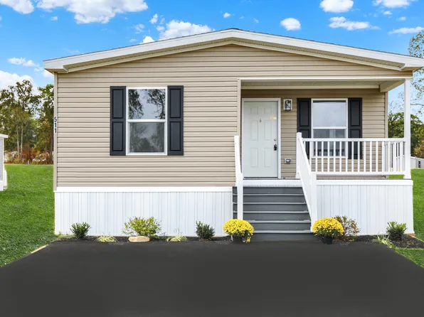 511 Barrington Rd, Macungie, PA 18062