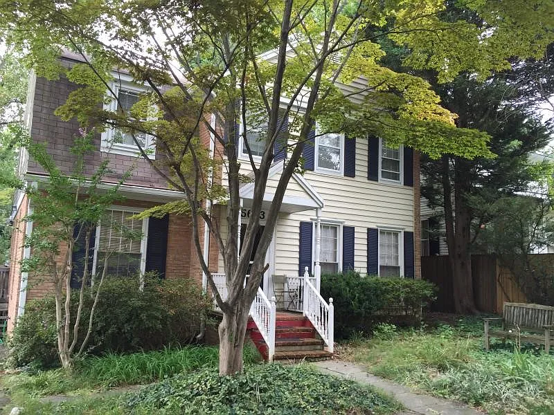 Oak Pl, Bethesda — Photo 1