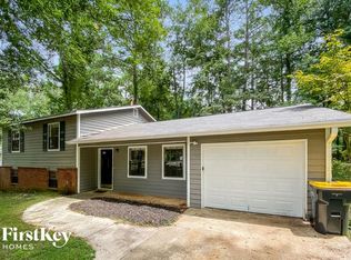 7 Barberry Dr, Newnan, GA 30265