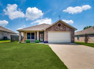 2529 Castle Pines Dr, Burleson, TX 76028
