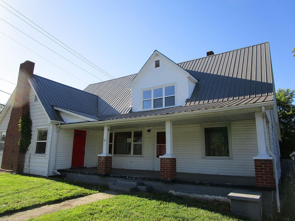 1st image of 698 W Jefferson St