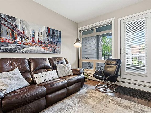 2nd image of 823 5th Ave NW #121