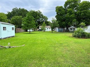 1112 S Peachtree Rd, Mesquite, TX 75149