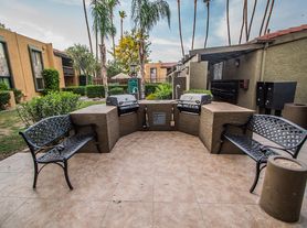 8500 E Indian School Rd