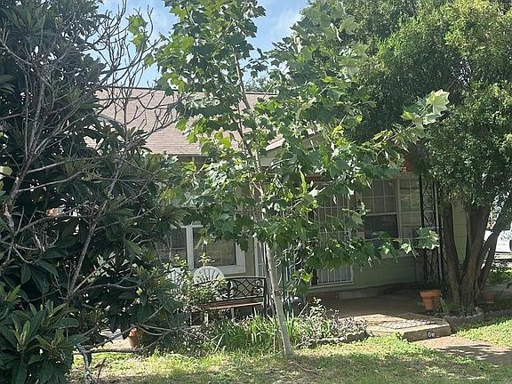 2nd image of 2206 W OLMOS DR