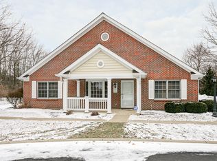 8361 Orchard Knoll Ln, Columbus, OH