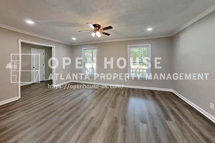 798 Brownlee Ln — Photo 5