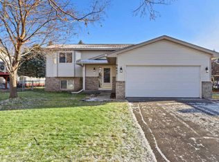 9645 Hallmark Ave S, Cottage Grove, MN 55016