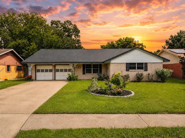 243 Empress Dr, Houston, TX 77034