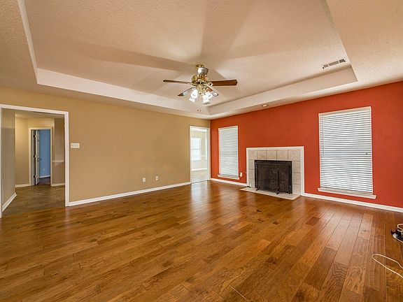 5th image of 5085 Willow Glen Cir