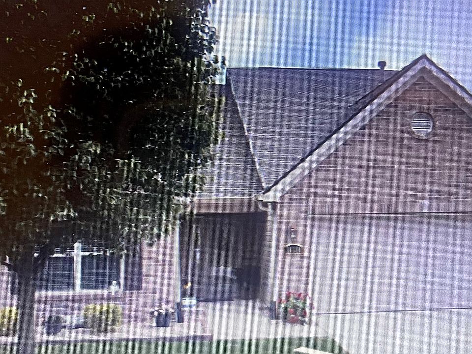 1st image of 10690 Crane Dr