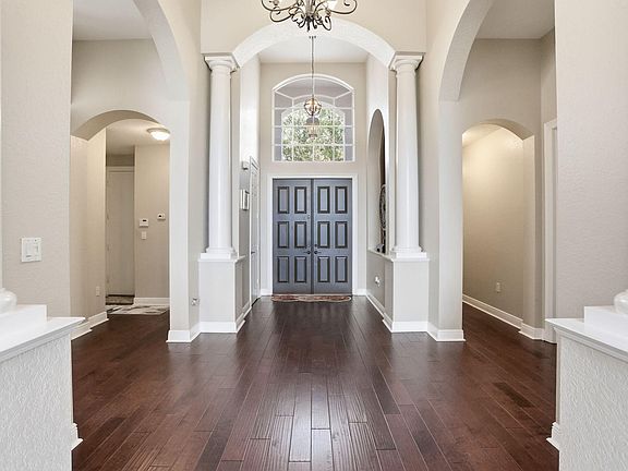 3rd image of 19360 Skyridge Circle