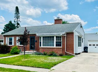 1075 N Main St, Rochelle, IL 61068