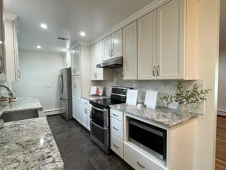 3440 Skyview Ter — Photo 26