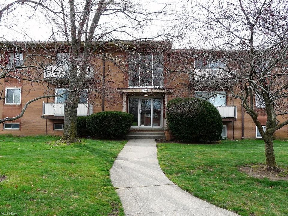1st image of 21961 River Oaks Dr #10