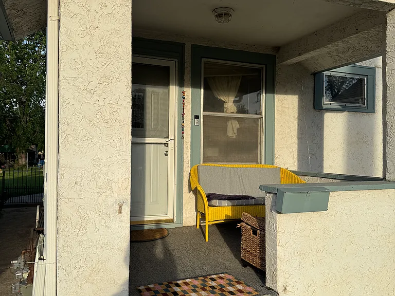 804 S 1st Ave — Photo 8