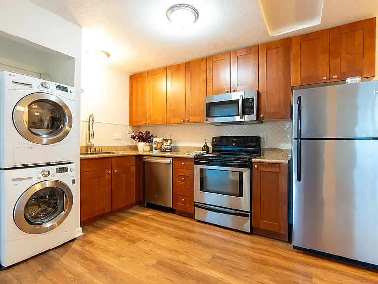 820 Casanova Ave #32 — Photo 5