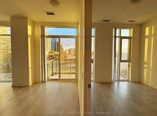 5858 Yonge St #220, Toronto, ON M2M 3T3