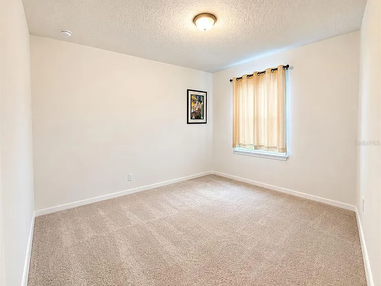 1051 Patriot Loop — Photo 7