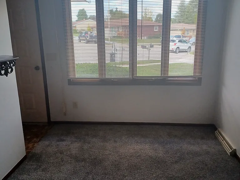 2347 Sunflower Ave — Photo 1
