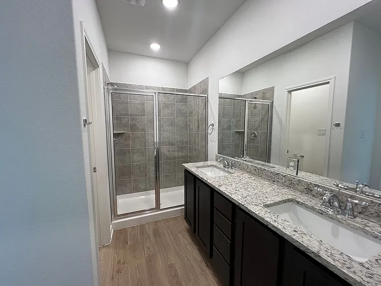 501 Jean St — Photo 11