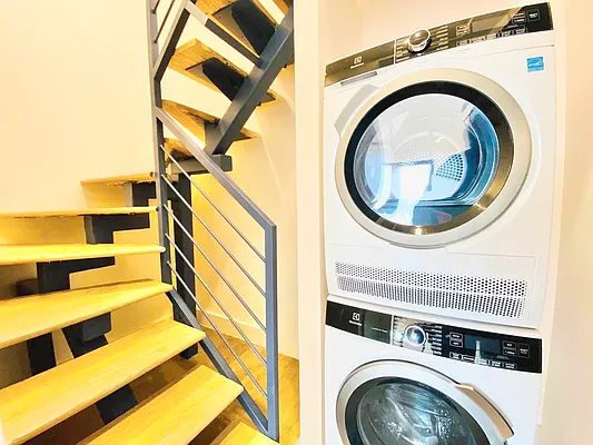 Rented by Doorway NYC, LLC | media 12