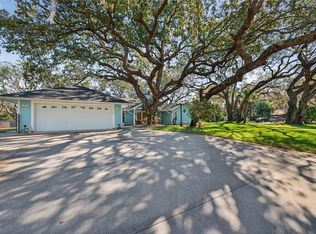 1312 Grove Ave, Tarpon Springs, FL 34689