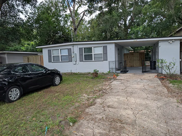 7930 Eaton Ave — Photo 4