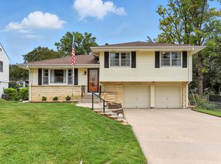 8218 Castelar St, Omaha, NE 68124