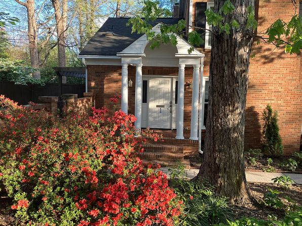 815 Cherokee Rd, Charlotte, NC 28207
