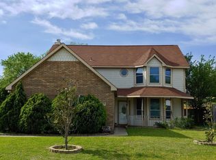312 Hillside Dr, Lakewood Village, TX 75068